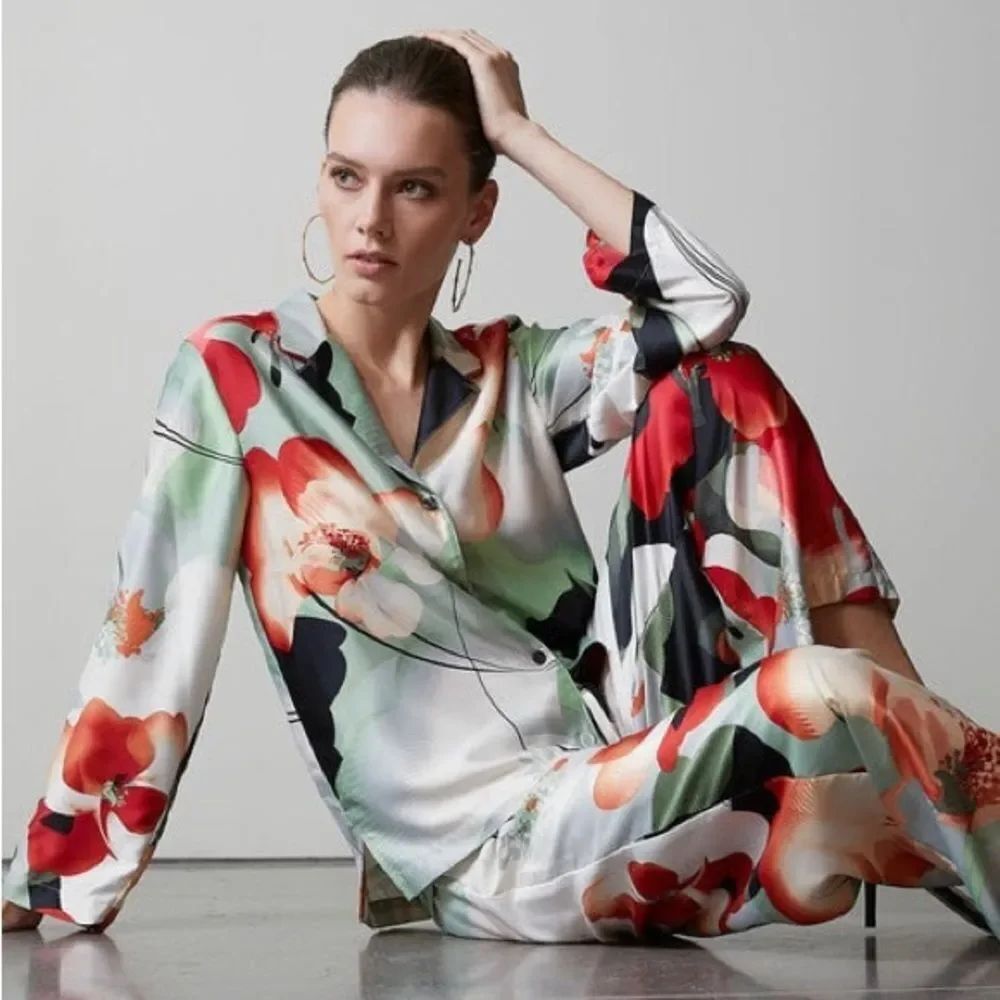 Natori Exotic Poppy Notch Floral Satin Pajama Set